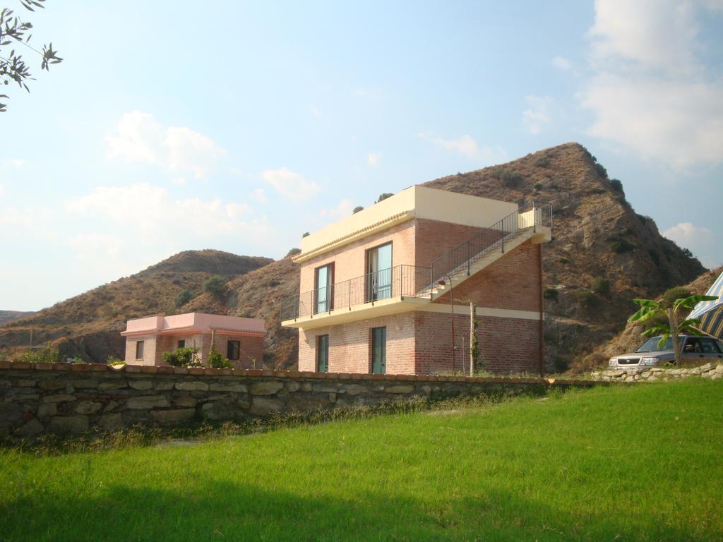 Villa Rio Rosa Bova Marina Exterior foto